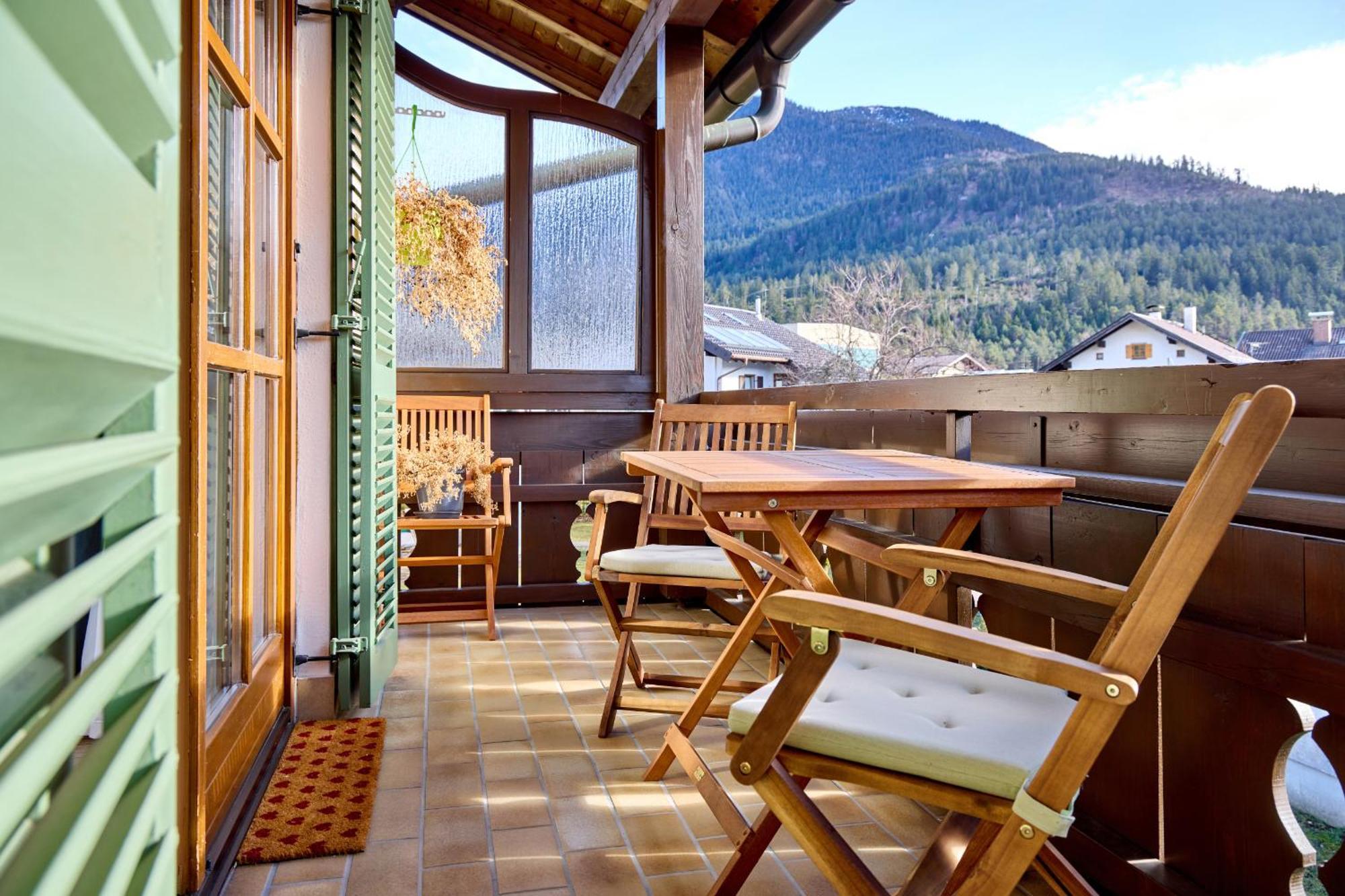 Alpenzauber Apartment Garmisch-Partenkirchen Exterior photo